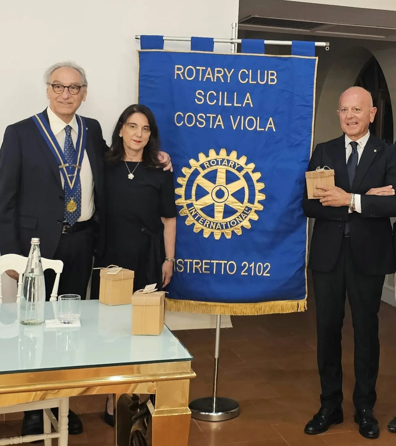 Rotary Scilla Costa Viola, il testimone passa a Serafina Teramo: continuità e nuovi progetti per il territorio\n