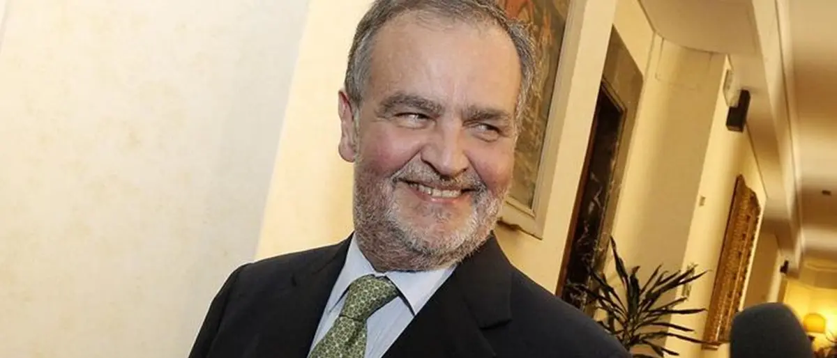 Autonomia differenziata, Calderoli: «Fa male al Sud? Ma se Calabria e Abruzzo sono interessate...»\n