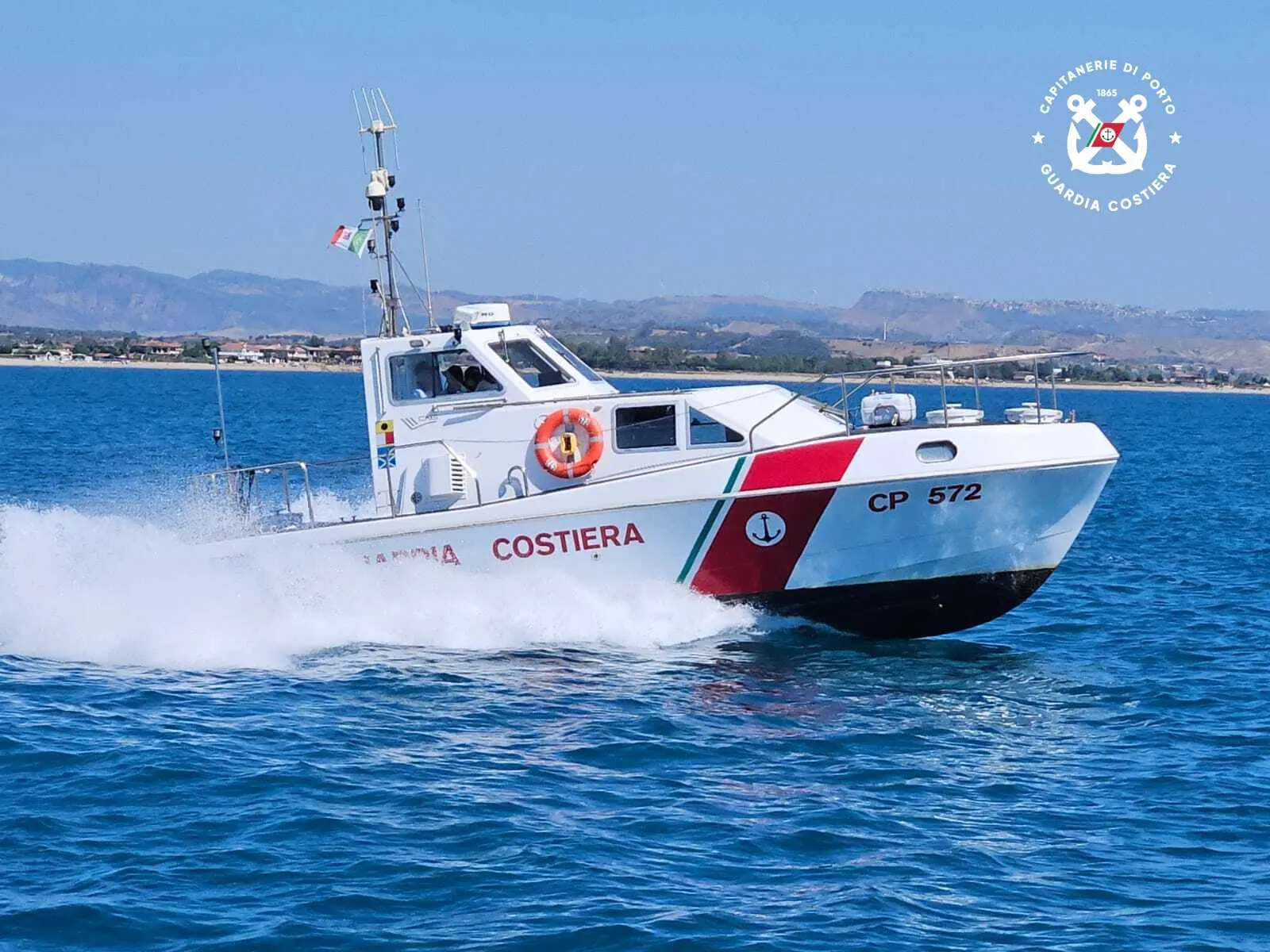 Crotone, controlli in mare: undici sanzioni e 3.800 euro di multe nel fine settimana\n