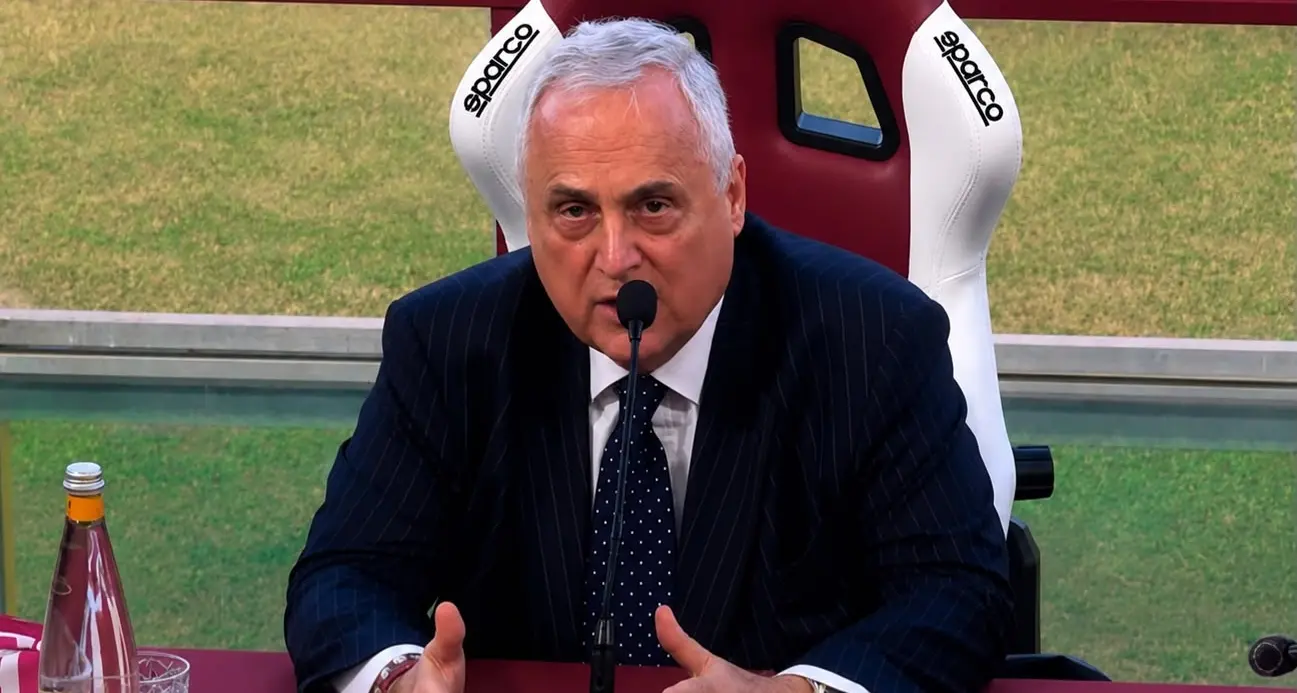 <p>Reggina, al Granillo <span style=\"color:hsl(0, 75%, 60%);\">parte l'era Lotito</span>: «Qui per fare i fatti, senza Cannizzaro sarebbe saltato tutto»</p>