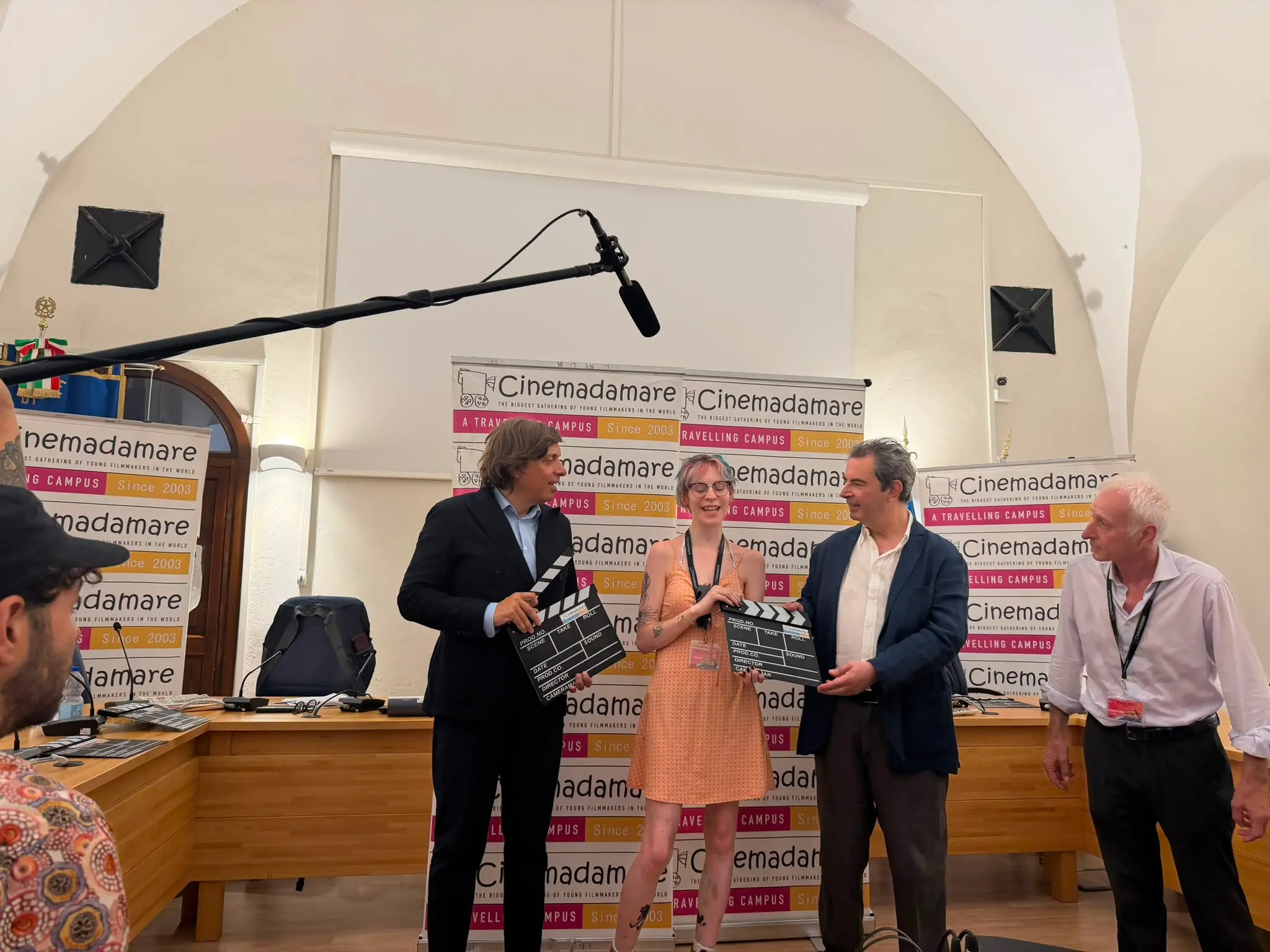 Rocca Imperiale diventa un set internazionale: 60 giovani registi da 40 Paesi raccontano la Calabria\n