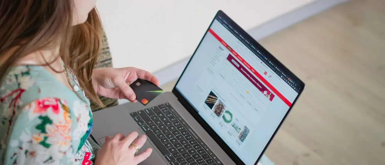 Multa Ue a AliExpress da 550 milioni, violata la legge europea sui servizi digitali\n