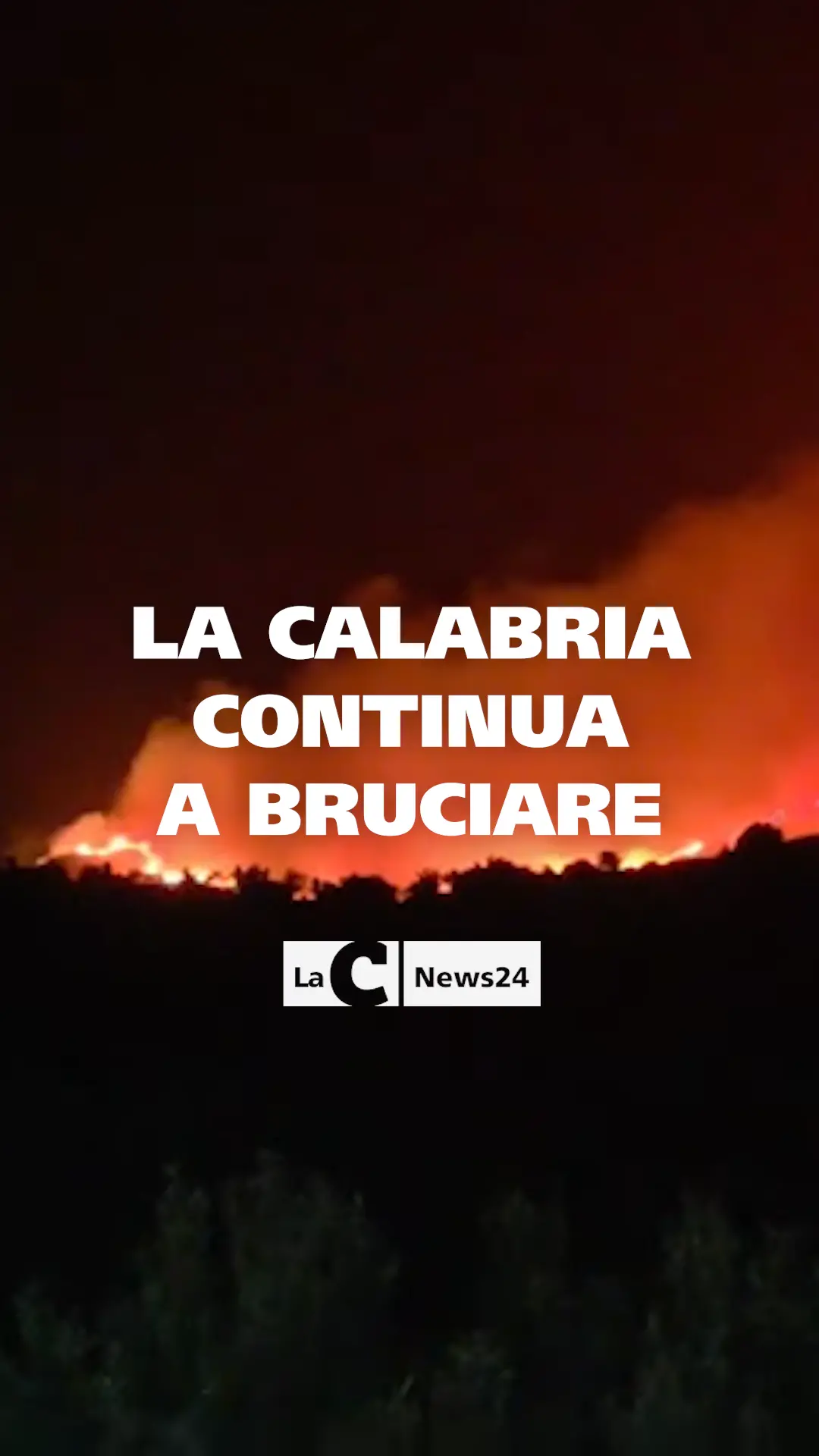 La Calabria continua a bruciare