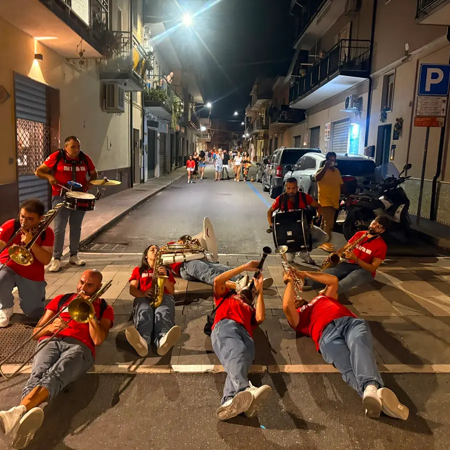 Calastreet Band presenta il Tour 2026, dalla Calabria un nuovo modo di vivere la musica nelle piazze