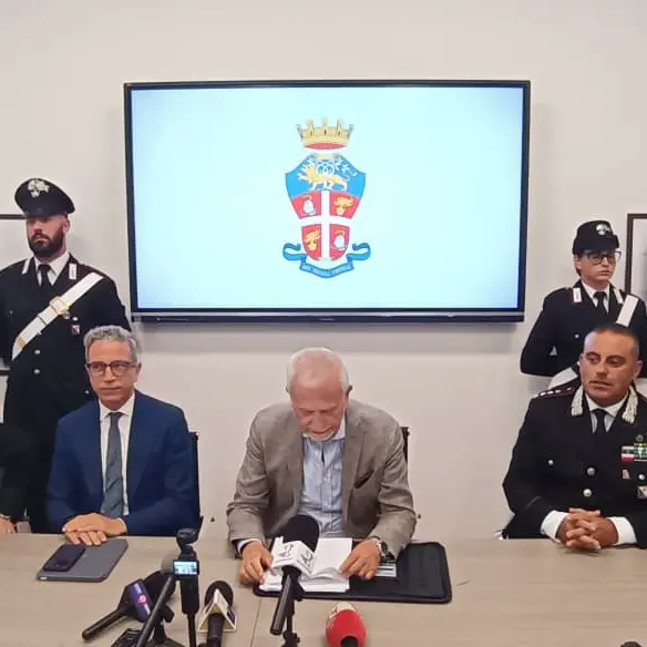 <p>Blitz contro il clan Alvaro, Borrelli (Dda Reggio Calabria): «Ordini dal carcere per gestire il traffico di droga»</p>