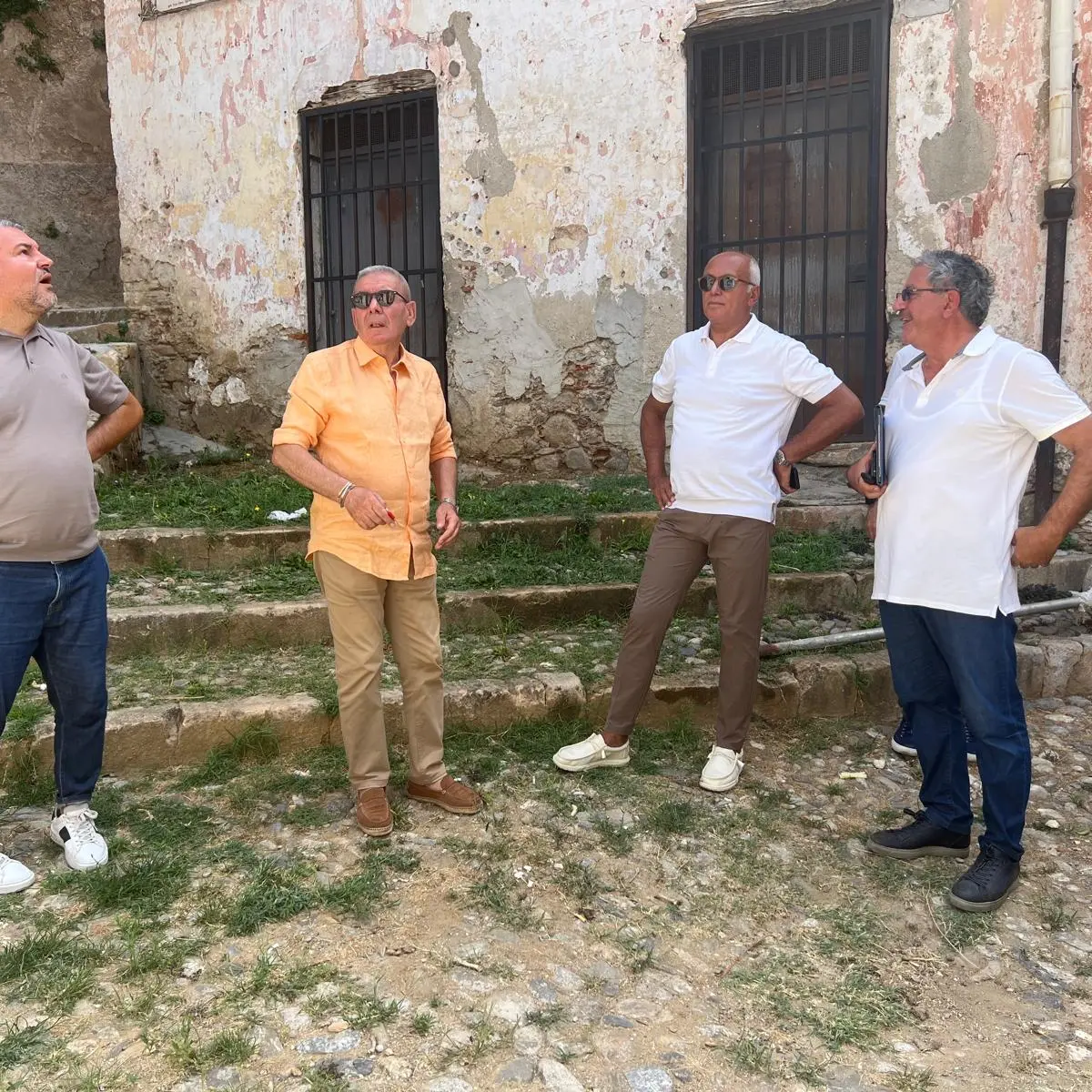 Cosenza, sopralluogo nell’ex Canossiano: interventi per accogliere il Conservatorio nel rione Massa\n
