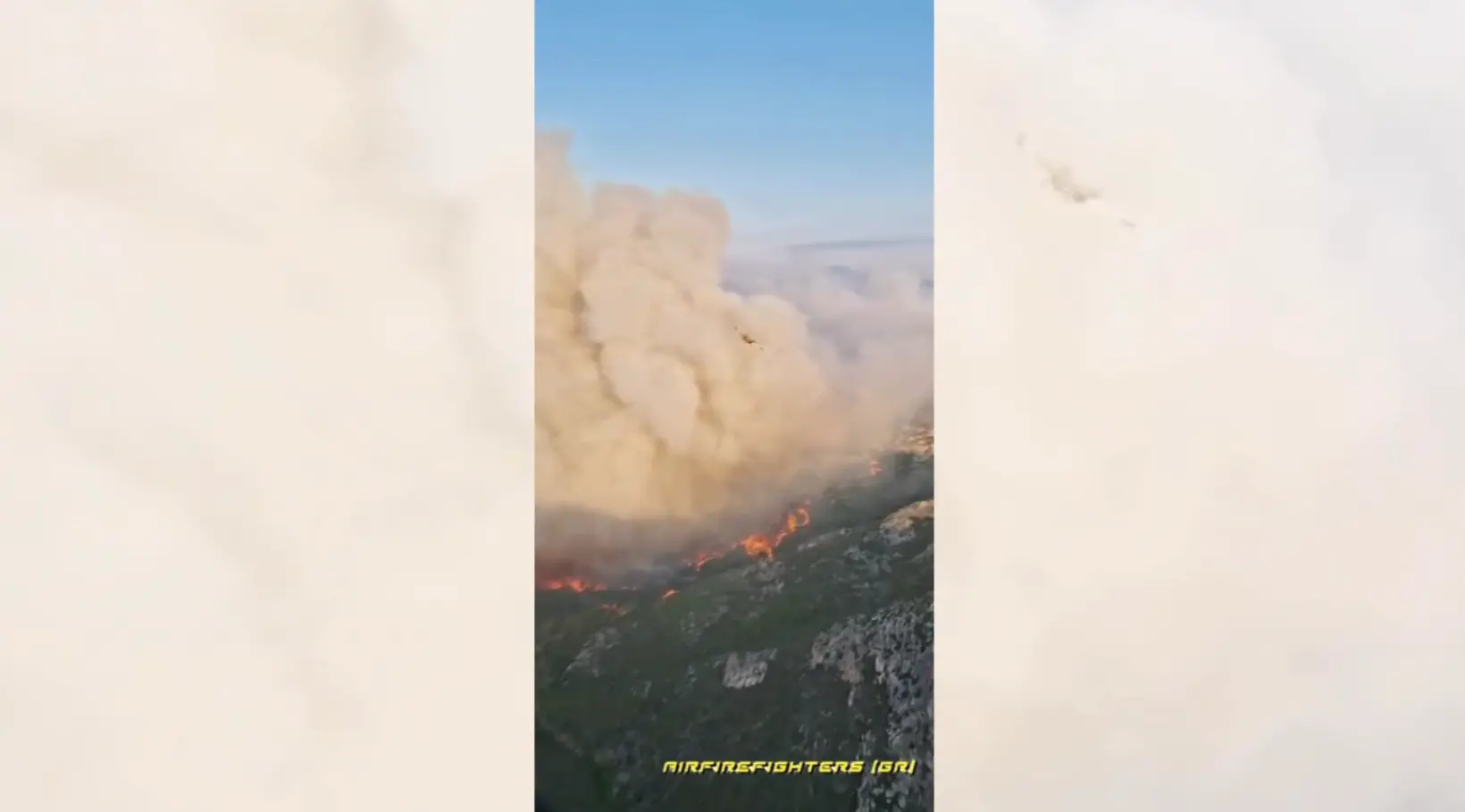 Dentro i Canadair in volo: così si combattono dall'alto gli incendi in Calabria