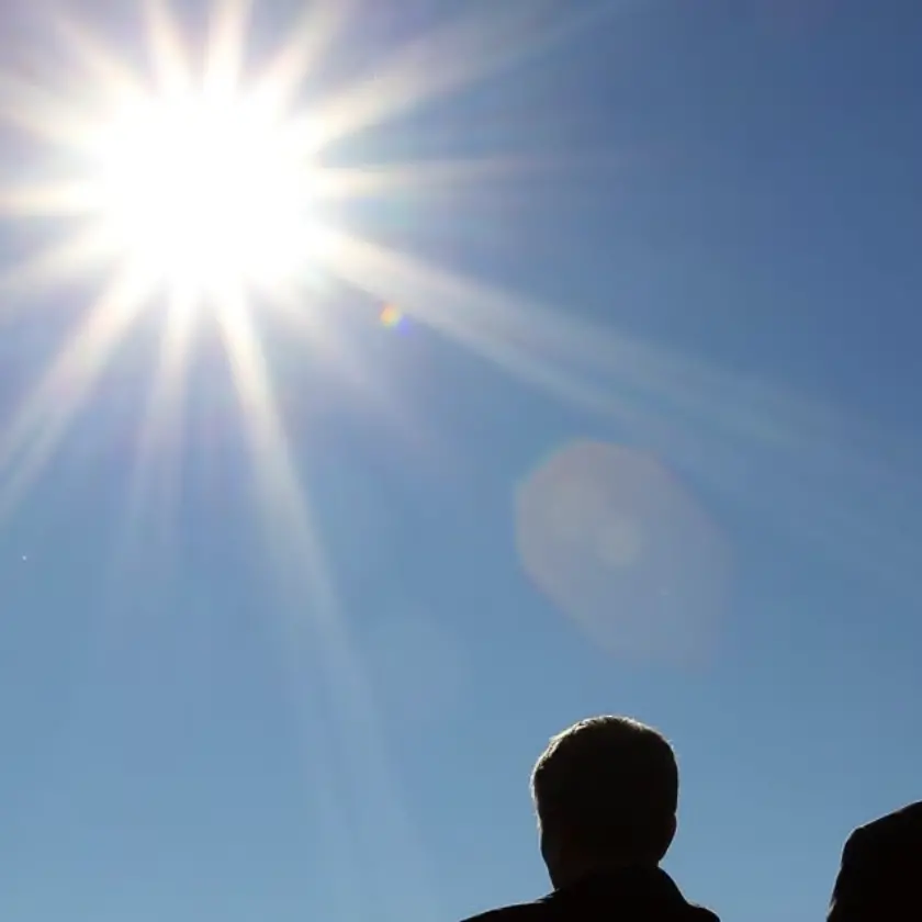 Meteo a Reggio Calabria, bel tempo con sole splendente\n