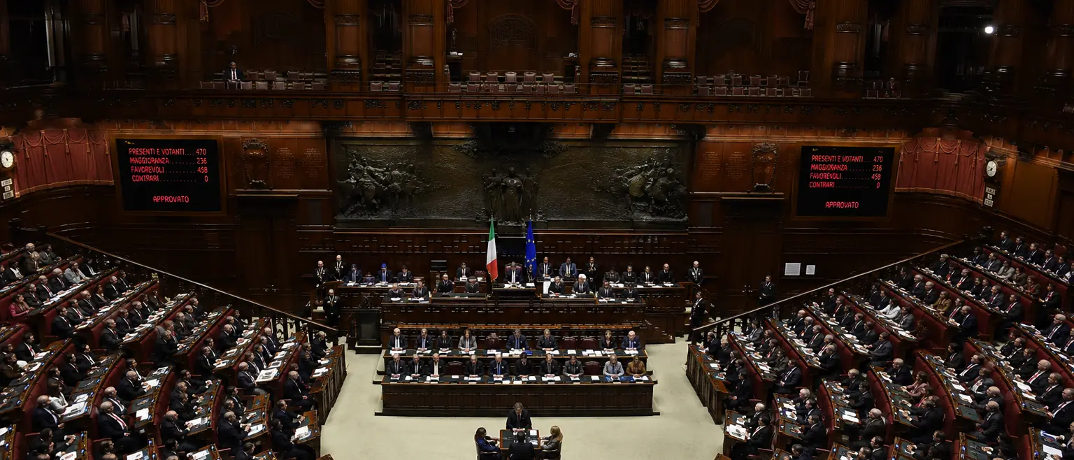 La legge elettorale come scorciatoia costituzionale: il premierato mascherato che svuota il Parlamento\n