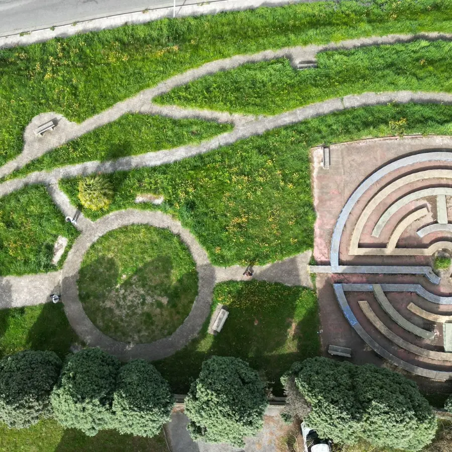 Vibo, l’arte urbana ridisegna viale delle Accademie Vibonesi: ecco il progetto\u00A0per la rigenerazione dell’area verde\n