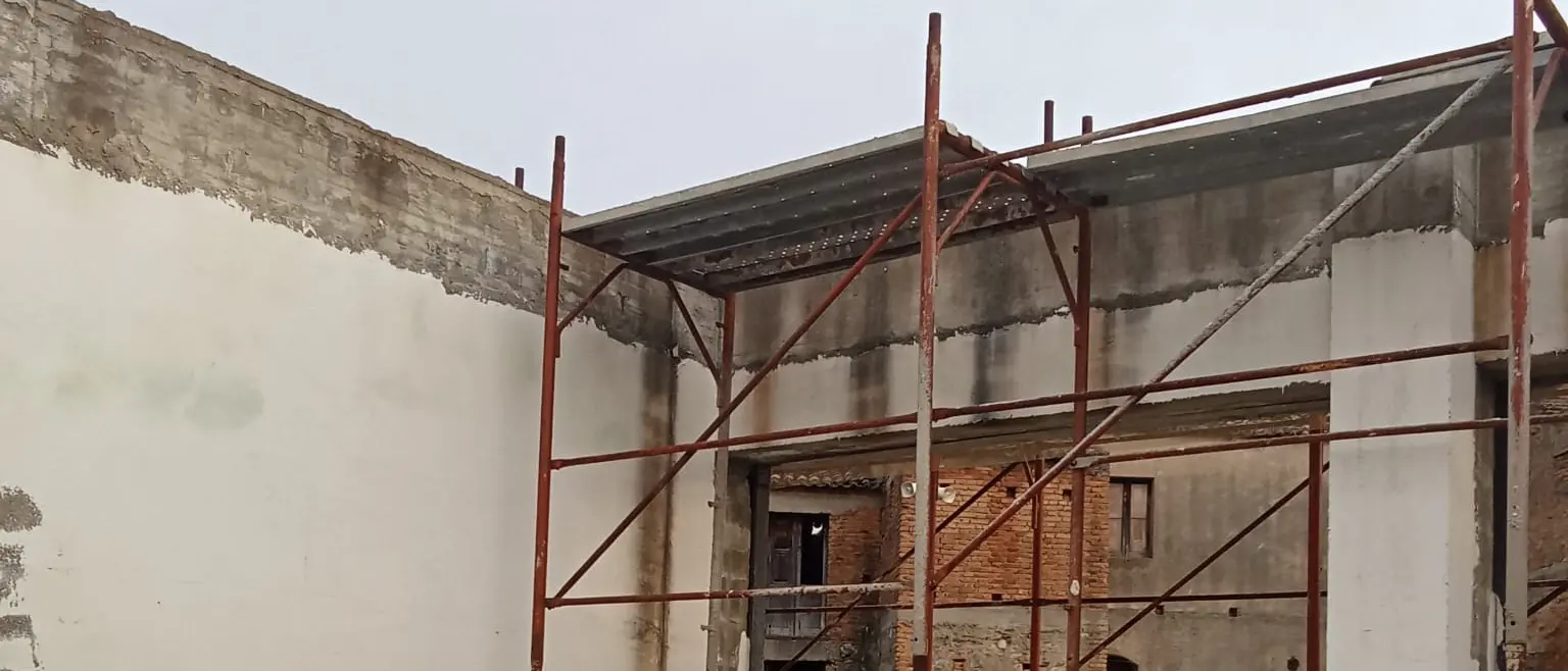 Centro Civico di Cannavò, Don Giovanni Gattuso scrive al Sindaco: «Dopo tanti anni servono decisioni concrete»\n