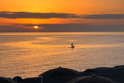 Rivale Beach Club di Falerna: il luogo dove l'estate diventa un'emozione\n