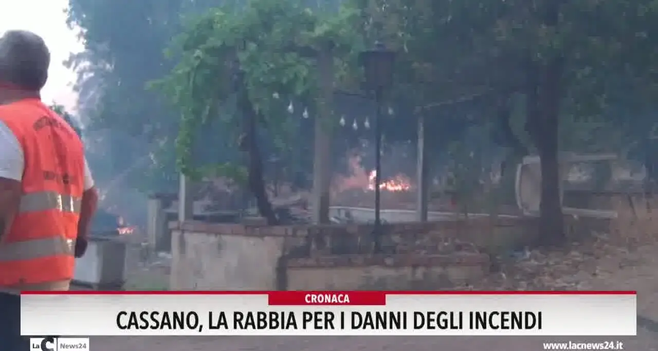 Cassano, la rabbia per i danni degli incendi