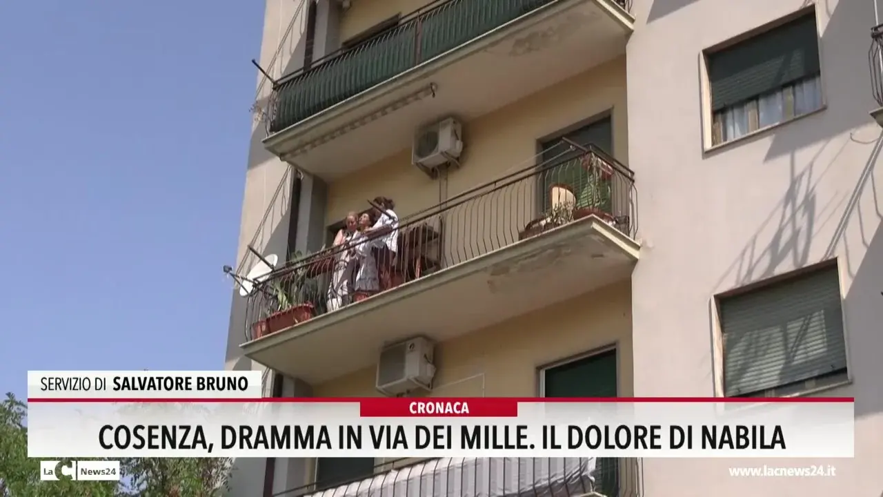 Cosenza, si getta dal balcone durante la perquisizione