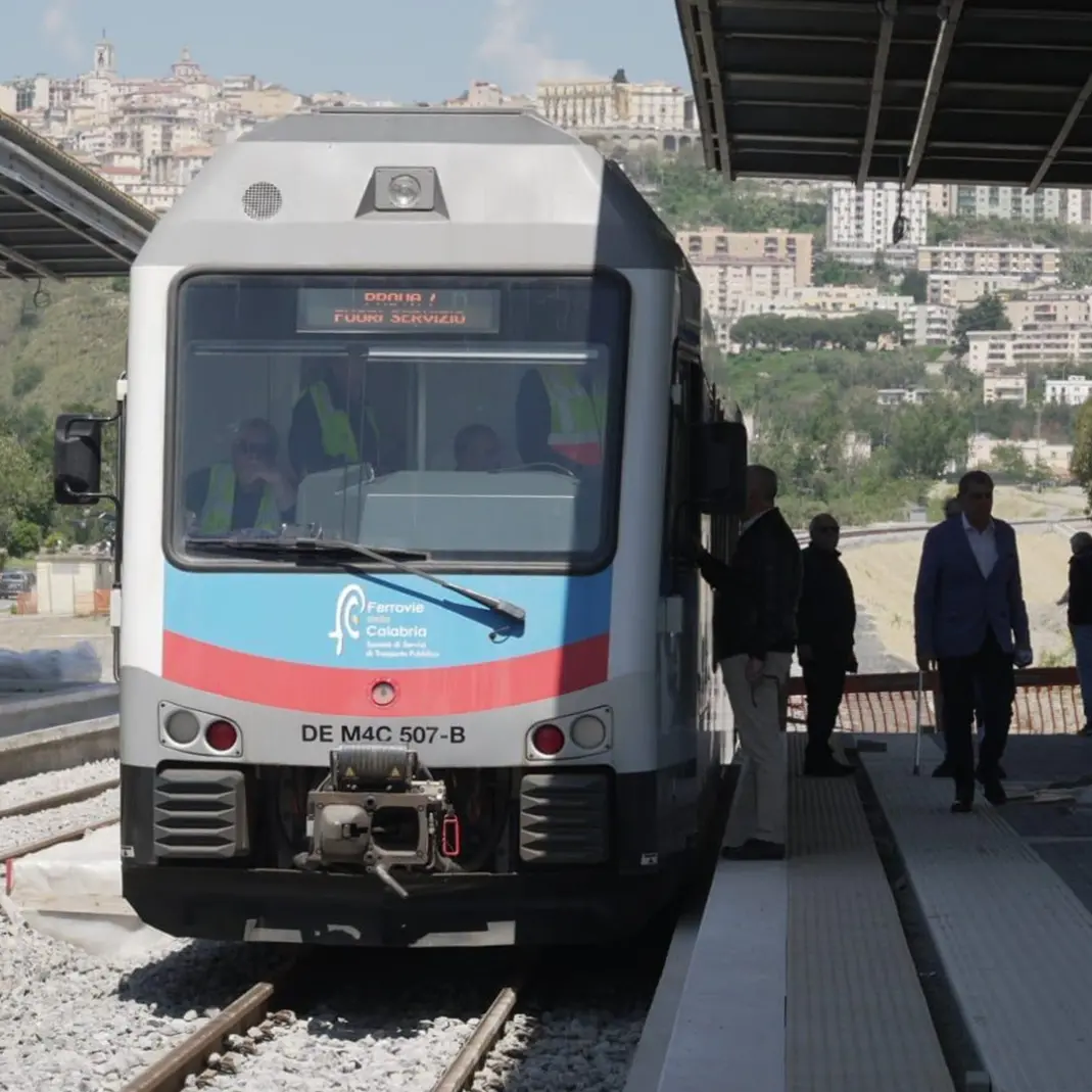 Metropolitana di superficie di\u00A0Catanzaro:\u00A0da lunedì 27 luglio servizio serale fino alle 22:50\n