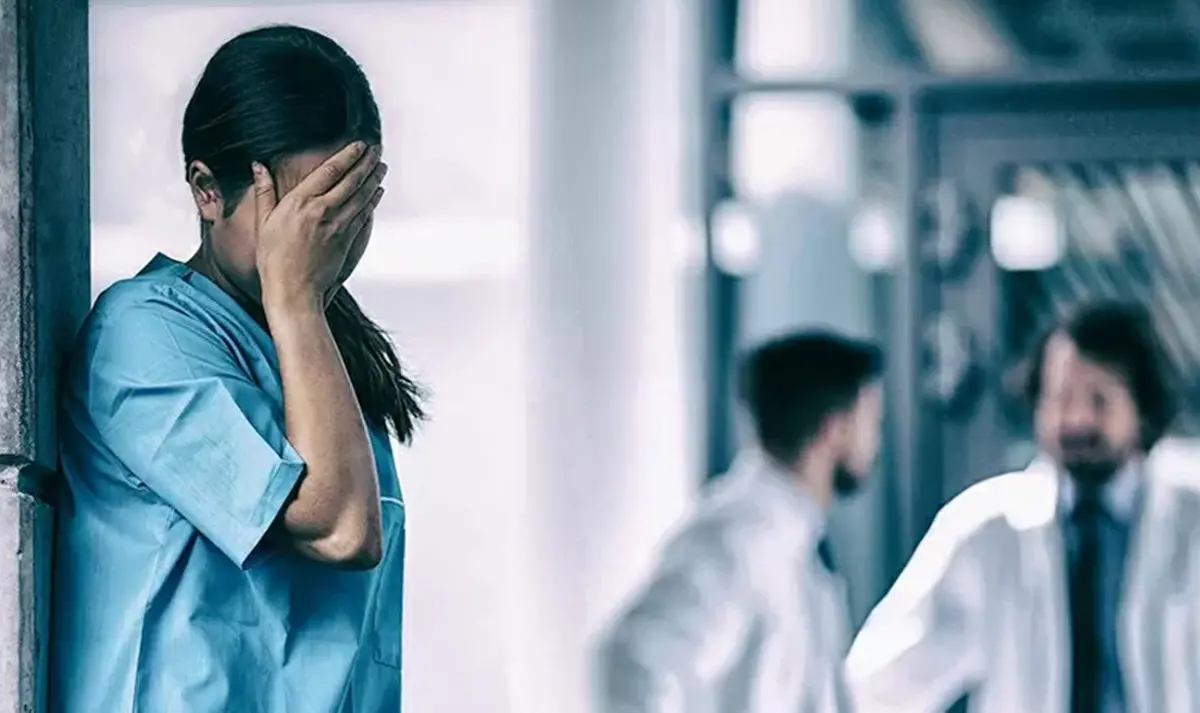 L'infermiera che aspetta la graduatoria e il silenzio di Azienda Zero: quando l'opacità diventa disuguaglianza\n