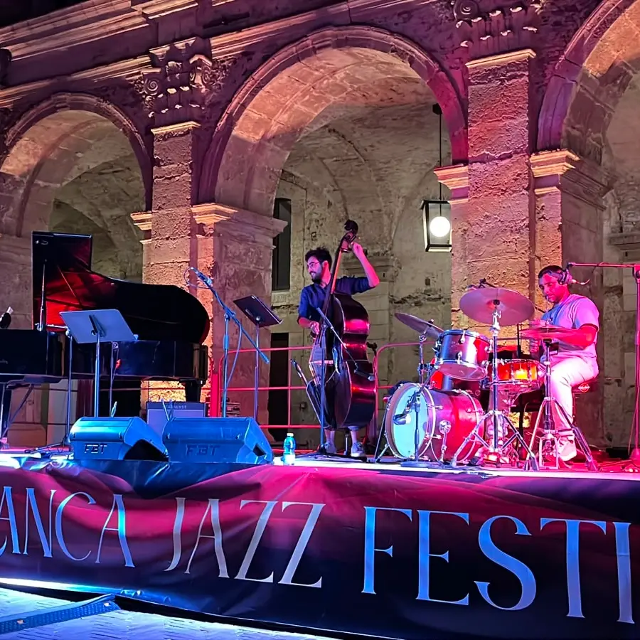 Vibo, il\u00A0Torrefranca Jazz Festival chiude col botto: Mario Venuti protagonista del penultimo appuntamento\n