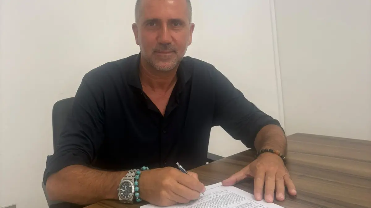 <p>Umberto Palmieri &egrave; il nuovo responsabile del settore giovanile rossobl&ugrave;</p>\\n