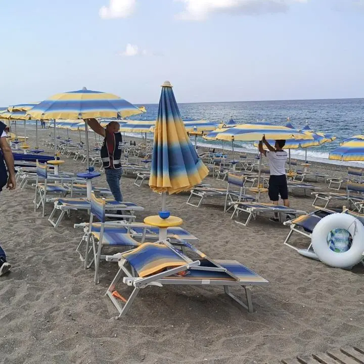 <p>Paola, sequestrato uno stabilimento balneare sul demanio marittimo: area di 1.800 metri quadrati sotto sigilli</p>