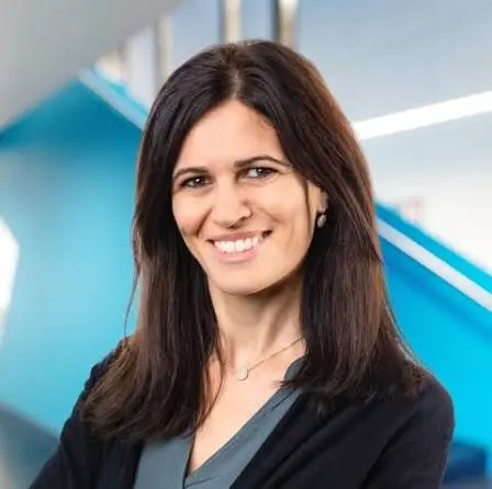 Una speranza in più contro il cancro e non solo, la ricercatrice calabrese Katia Cosentino: «Abbiamo visto quello che nessuno aveva visto prima»\u00A0\n