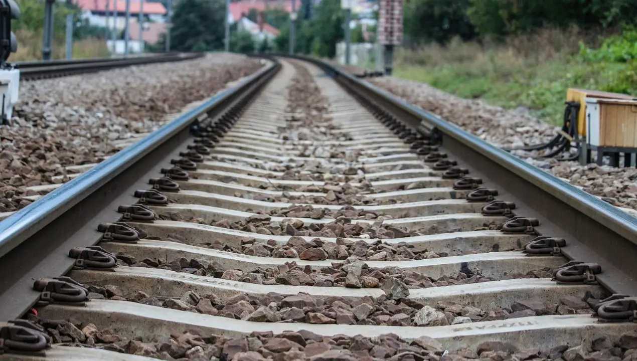 Muore travolto da un treno nel Cosentino, circolazione rallentata per ore\n