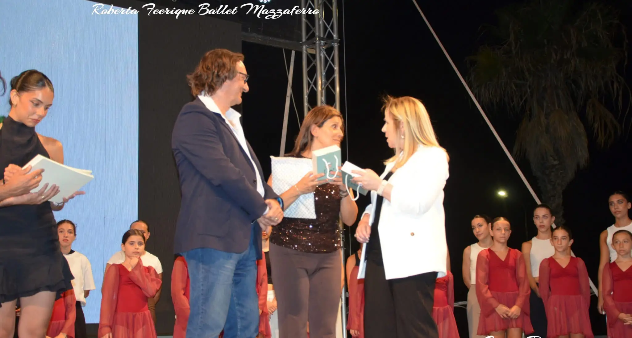 Gioia Tauro incanta con “Ritiro in Danza”: una settimana di talento, emozioni e formazione chiusa nel segno dell’arte\n