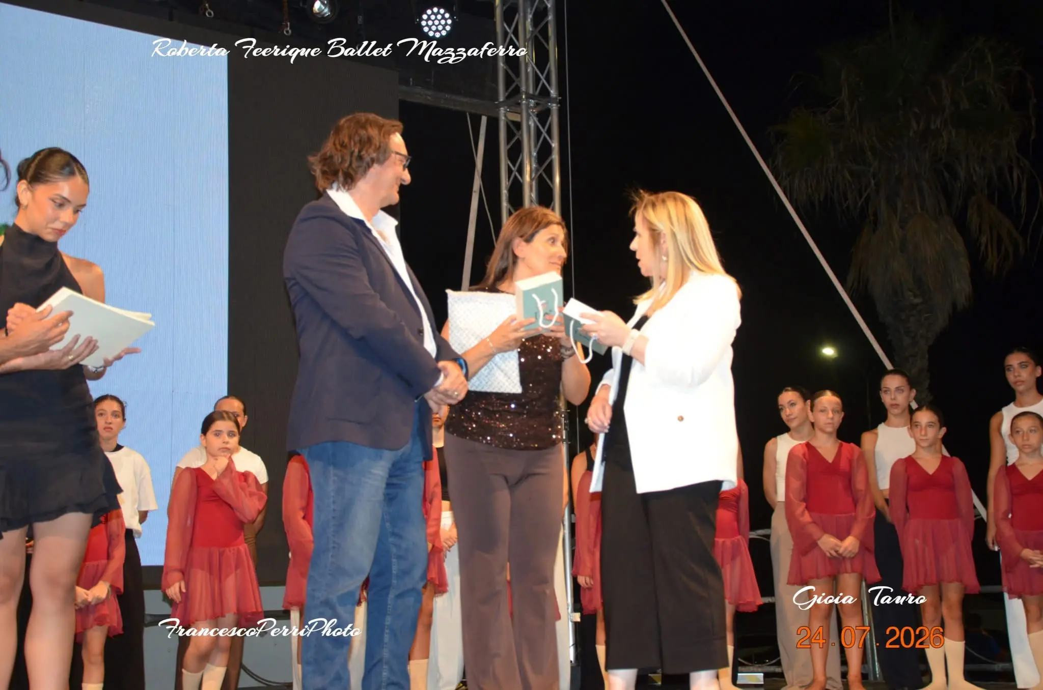 Gioia Tauro incanta con “Ritiro in Danza”: una settimana di talento, emozioni e formazione chiusa nel segno dell’arte\n