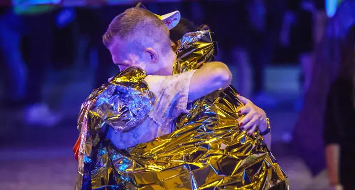 Berlino nel terrore, minivan irrompe sulla folla durante il Pride: una vittima e almeno tre feriti gravi\n