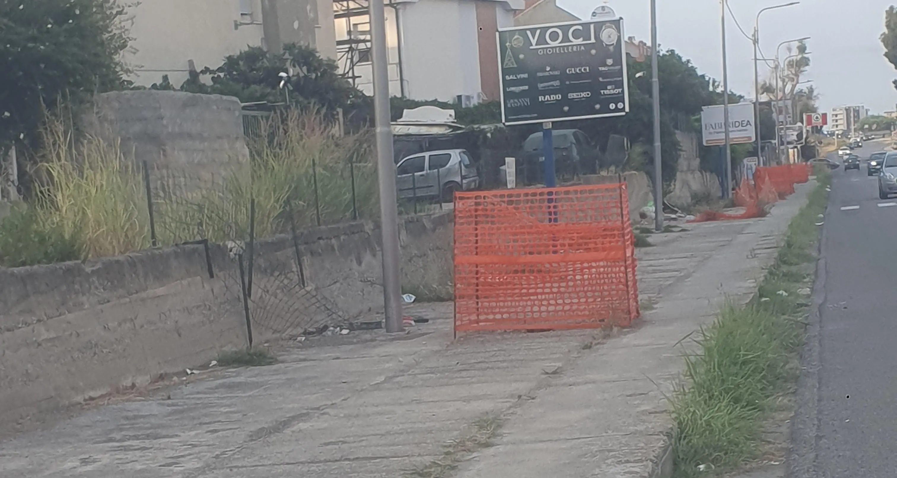 Degrado a Lido, Riccio: «Happy Birthday a Viale Crotone: i “pollai”\u00A0arancioni diventano maggiorenni»\n