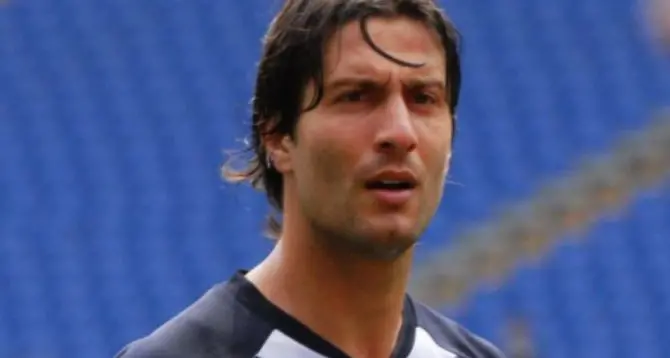 Ex serie A nei guai, il calabrese\u00A0Sculli indagato\u00A0per esercizio abusivo da procuratore\u00A0e tentata estorsione\n