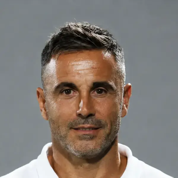 <p>Reggina, Marco Marchionni è il nuovo tecnico: l'ex Juve allenerà la prima squadra amaranto</p>