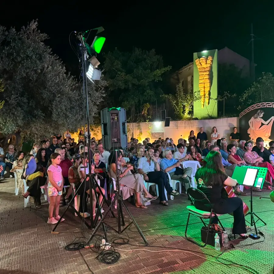 Siderno Superiore, il\u00A0\"Concertu fora\" al Villino ai Colli di Albanese\n