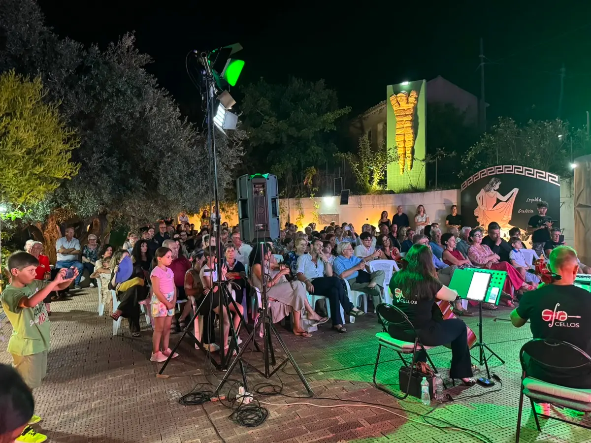 Siderno Superiore, il\u00A0\"Concertu fora\" al Villino ai Colli di Albanese\n