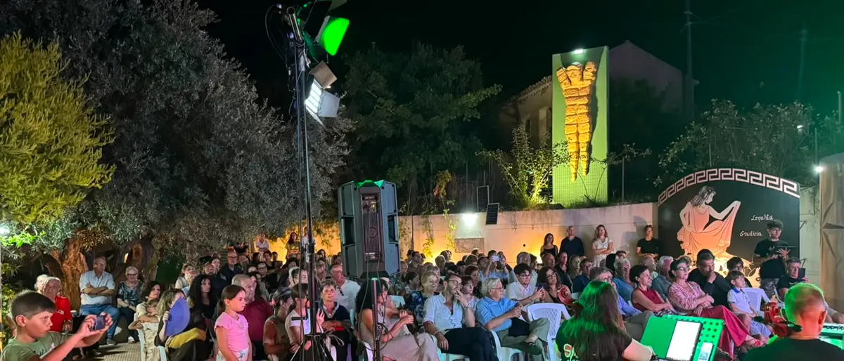 Siderno Superiore, il\u00A0\"Concertu fora\" al Villino ai Colli di Albanese\n