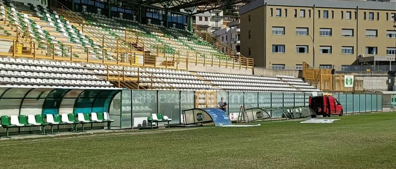 Vigor Lamezia, al via la nuova stagione: scatta il raduno tra l’abbraccio del “D’Ippolito” e la fase a Vibo Marina\n