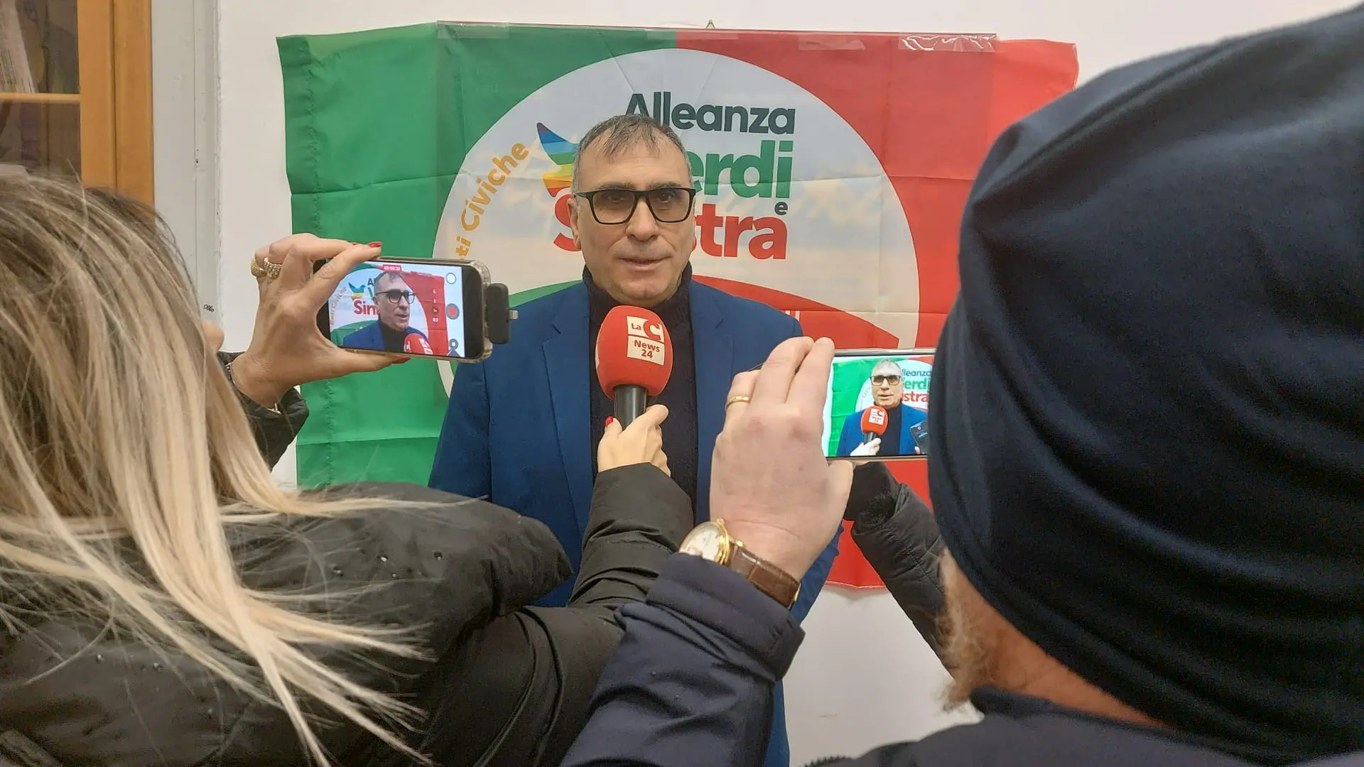 Amaco, Campana in piazza con i lavoratori chiede stop ai licenziamenti e confronto\n