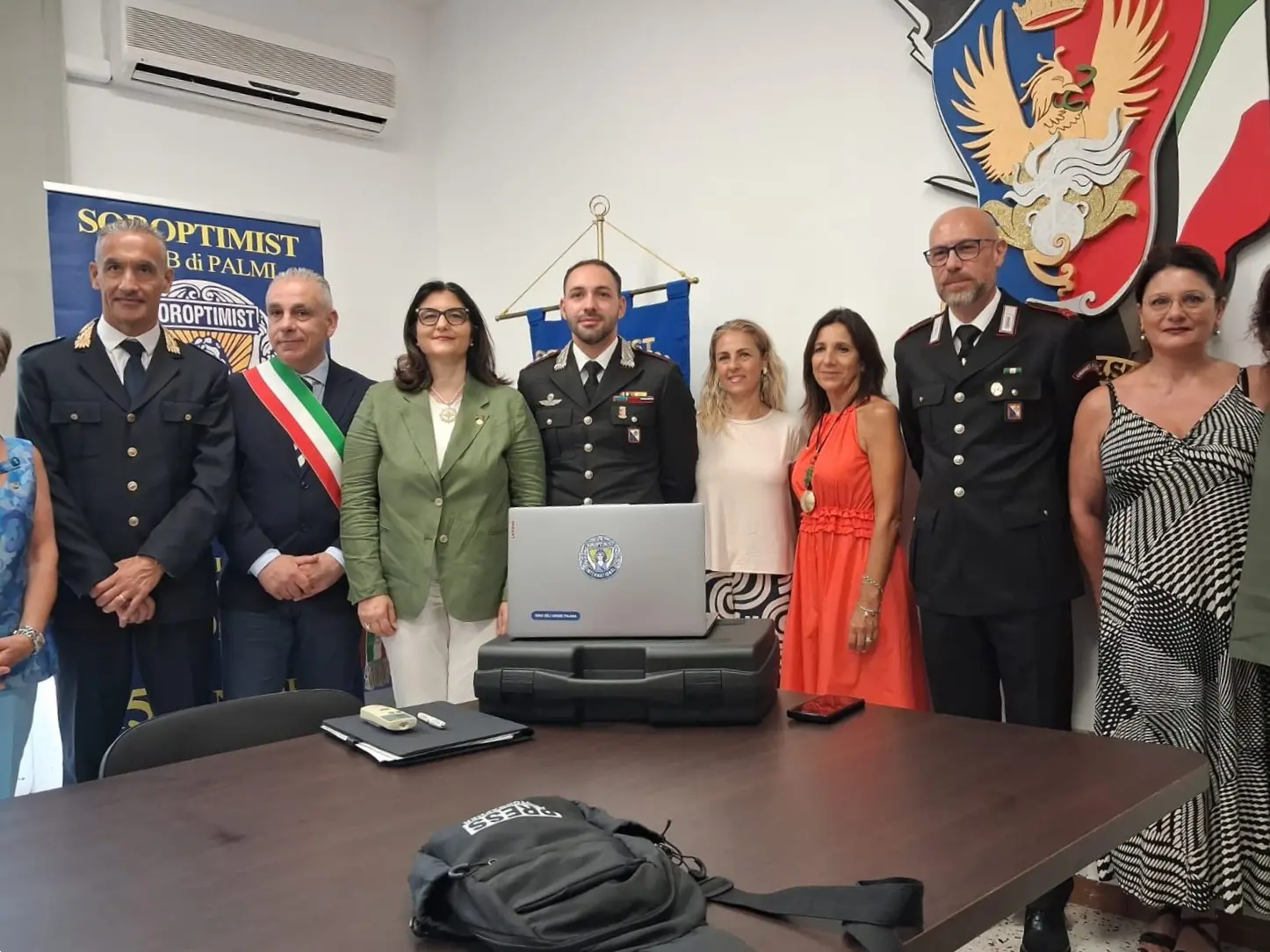 Taurianova, ai Carabinieri il kit portatile “Una stanza tutta per sé” per le vittime di violenza di genere\n