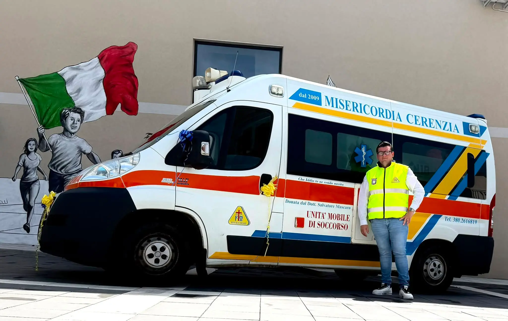 Sindaco del Crotonese rinuncia all’indennità e regala un’ambulanza al paese nel giorno del suo compleanno\n