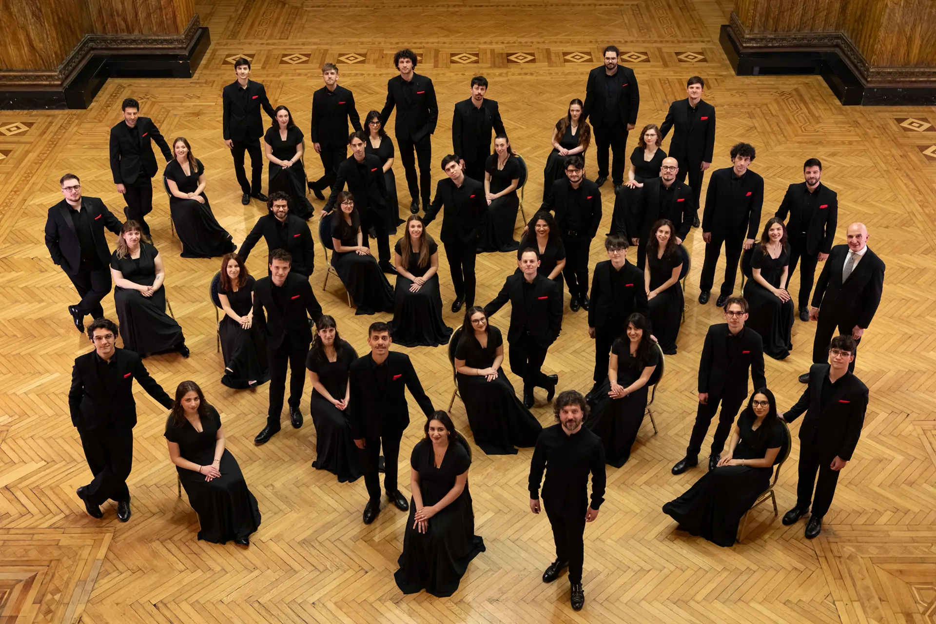 Il Coro Giovanile Italiano arriva a Vibo Valentia: in programma un concerto tra capolavori sacri e musica contemporanea\n