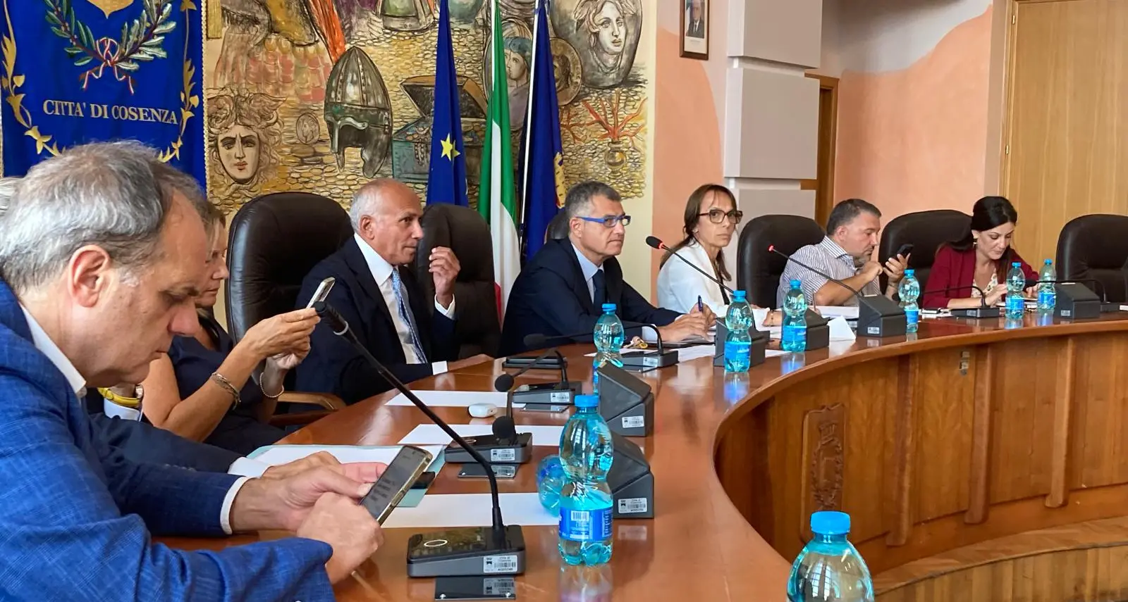 Cosenza,\u00A0approvati il Piano Tariffario Tari e le nuove tariffe per l’anno 2026\n