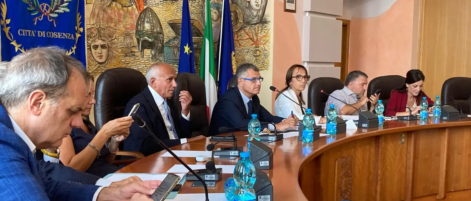 Cosenza,\u00A0approvati il Piano Tariffario Tari e le nuove tariffe per l’anno 2026\n