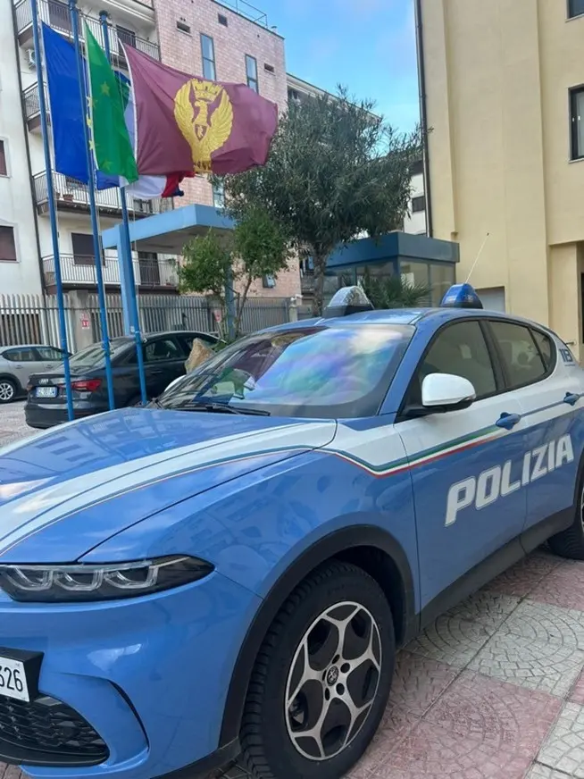 Crotone, nuova stretta contro l'immigrazione irregolare: 29enne trasferito nel Cpr di Bari\n