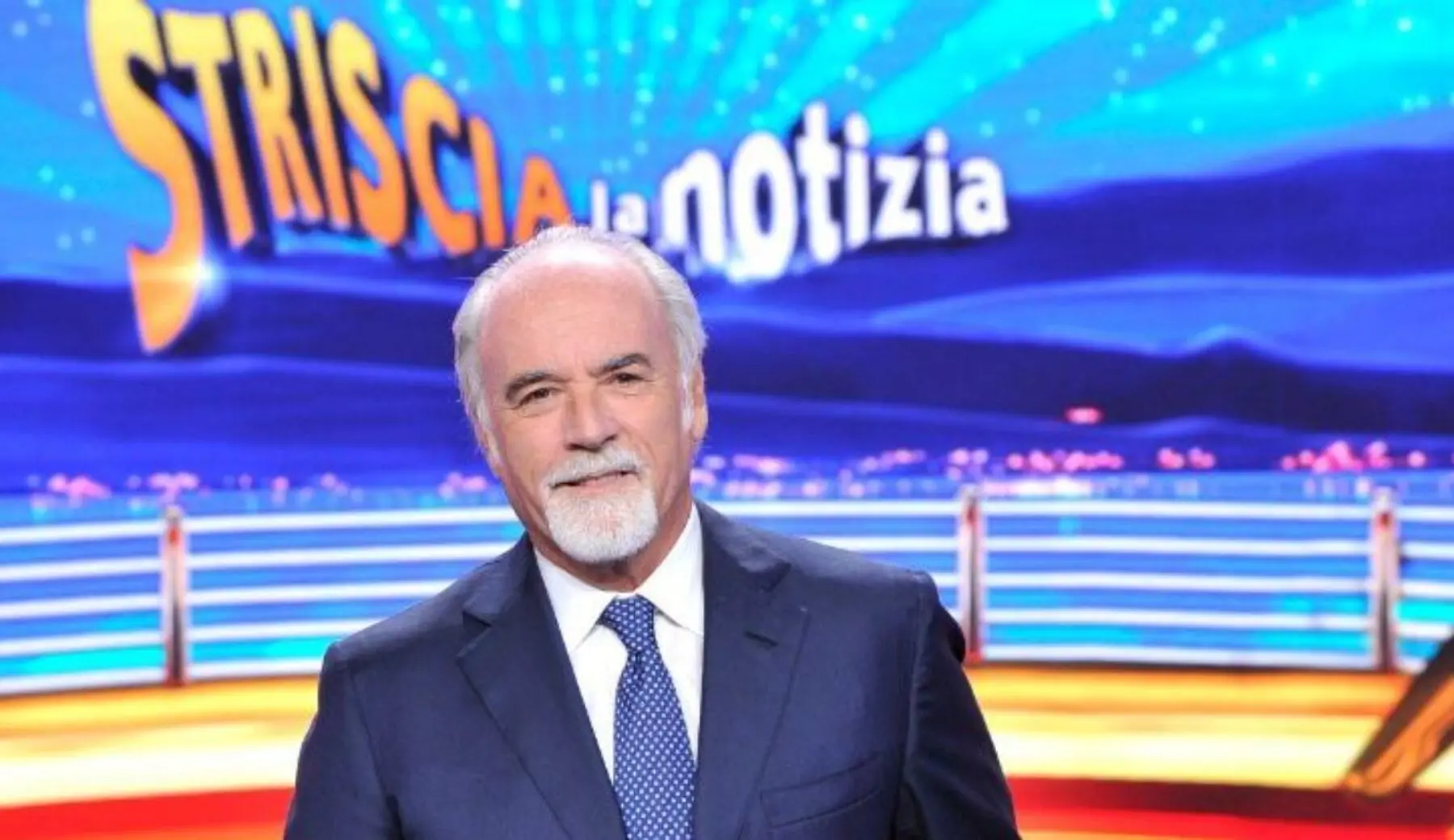 Striscia La Notizia, silenzio sui social dopo lo stop nei palinsesti: il futuro resta un rebus\n