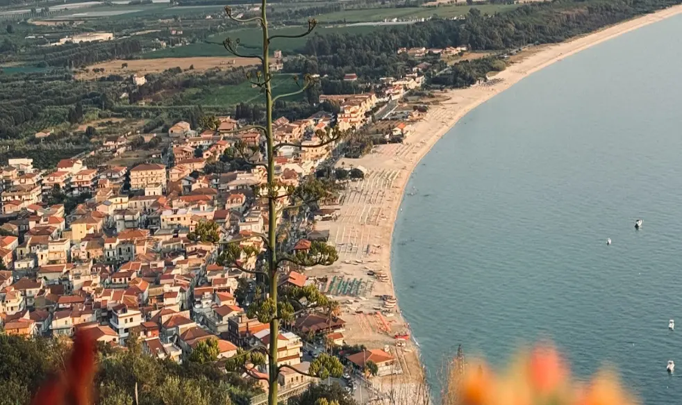 «Mai così pulito»: la Pro Loco di Nicotera racconta la rinascita del mare e le battaglie vinte contro l'inquinamento\n