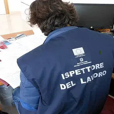 Lavoro nero e sicurezza, stretta dell'Ispettorato: 71 aziende controllate e 19 attività sospese nel Cosentino\n