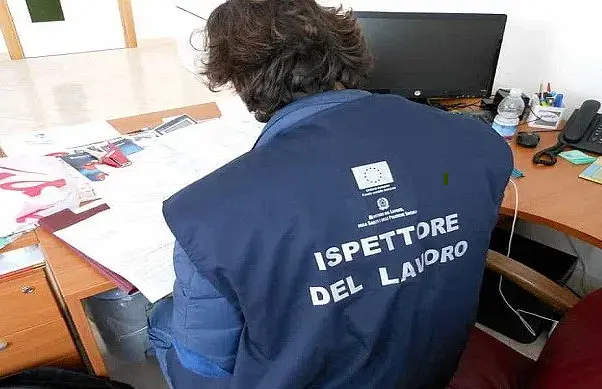 Lavoro nero e sicurezza, stretta dell'Ispettorato: 71 aziende controllate e 19 attività sospese nel Cosentino\n