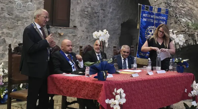 Passaggio del collare a Oriolo, Giuseppe Corrado nuovo presidente: «Fare rete per lo sviluppo dell'Alto Jonio»\n