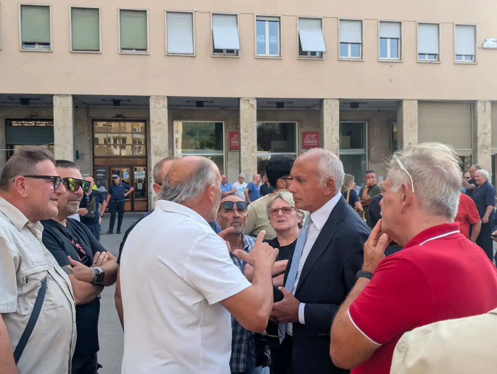 Vertenza Amaco, Caruso chiede un tavolo urgente con la Regione: «Salvare azienda, lavoro e servizio»\n