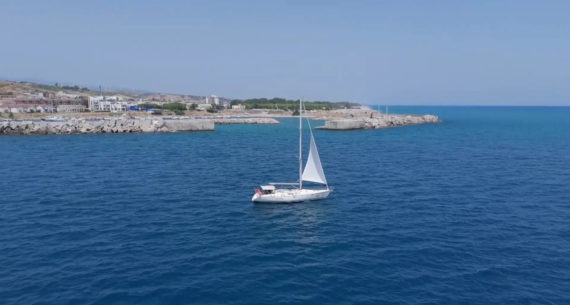 Mavisu approda a Catanzaro in un “mare” di legalità. Capoluogo candidato per il prossimo Parco Marino
