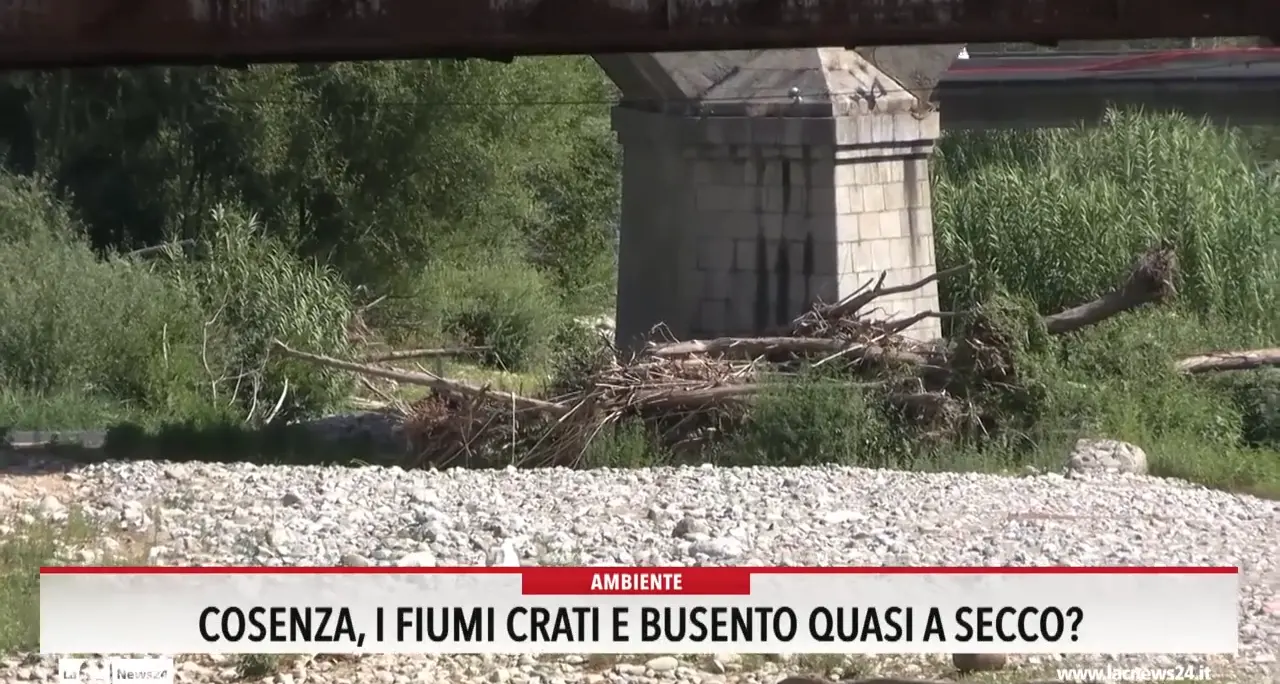 Cosenza, i fiumi Crati e Busento quasi a secco